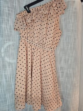 ANDREE BY UNIT Peach Polka Dot One-Shoulder Dress with Ruffle